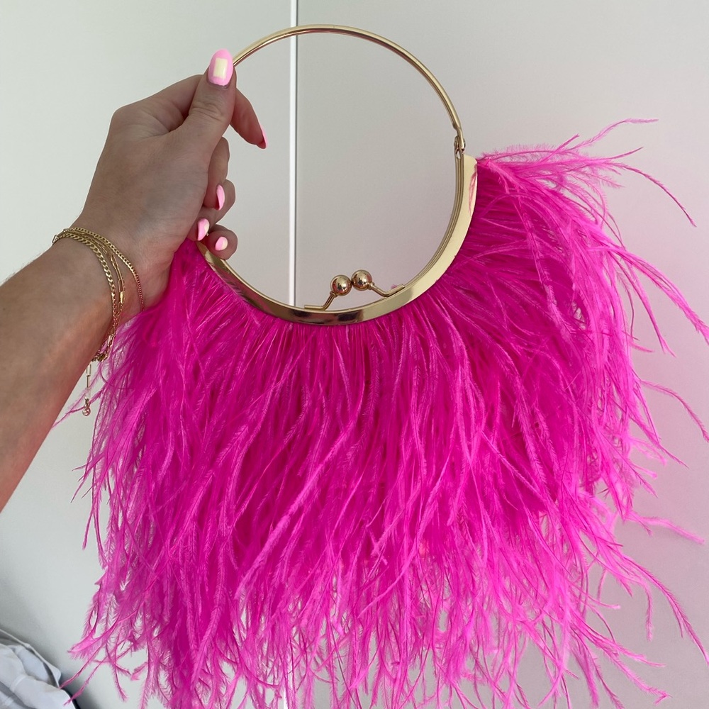 Penny feathered frame bag in pink